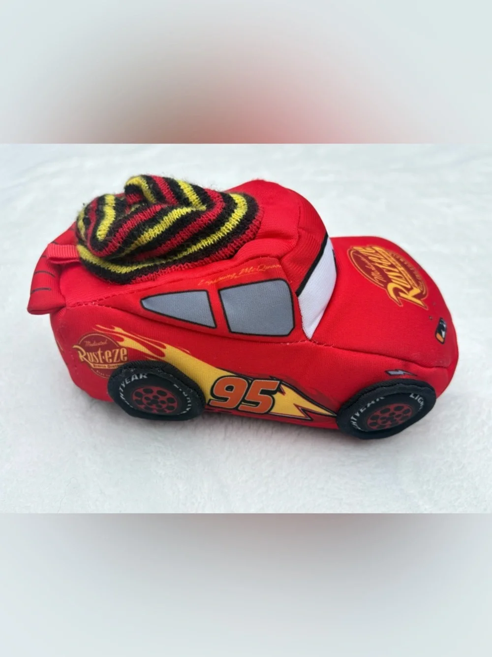 Disney Pixar Cars Boys Girls Slippers 9-10 Lightning McQueen Mater Pre-owned